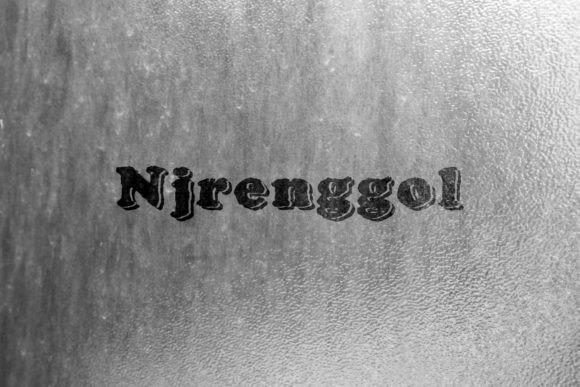 Njrenggol Font for Web Design
